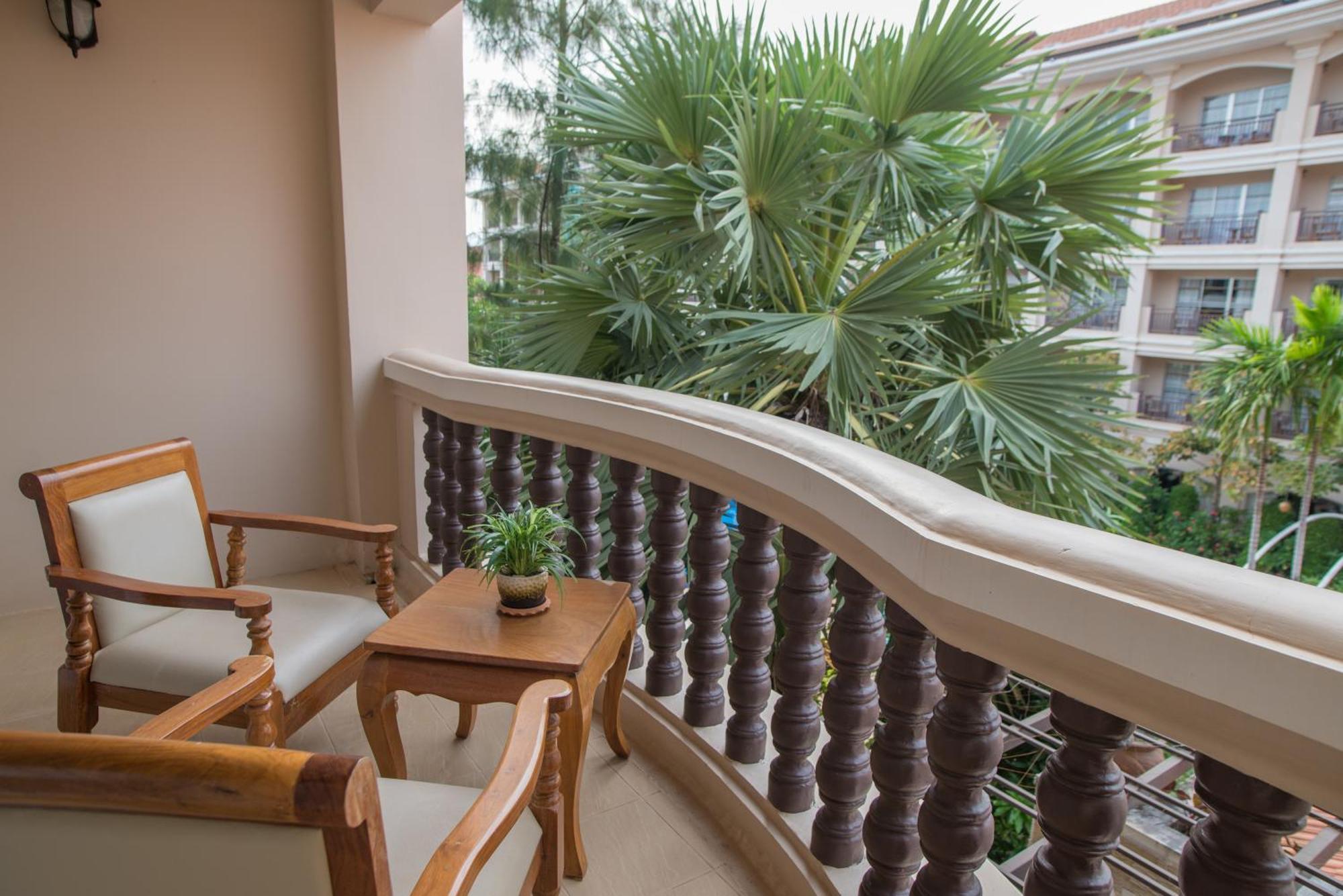 Somadevi Angkor Premium Siem Reap Exterior foto